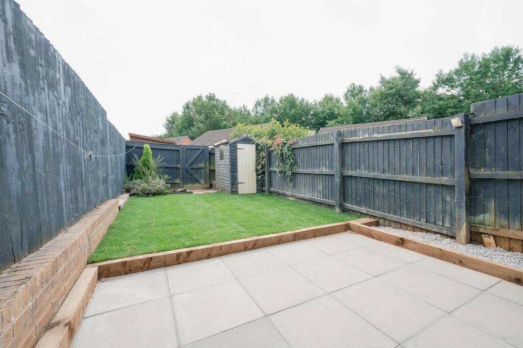 Stylish 2-Bed Home - For Company Contractor And Leisure Stays - Nec, Airport, Hs2, Contractors, Resort World Μπέρμιγχαμ Εξωτερικό φωτογραφία