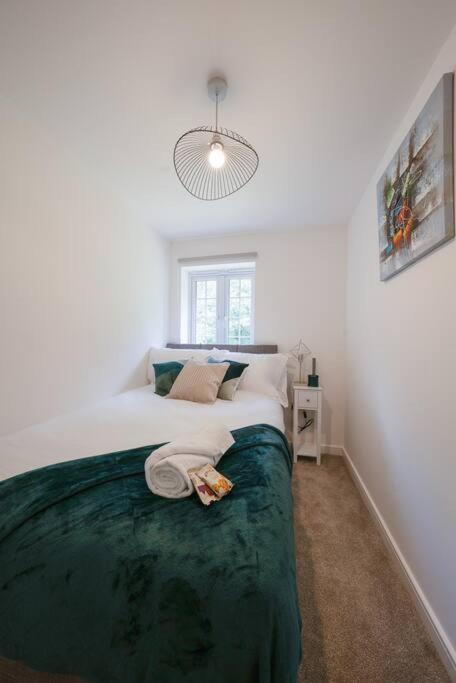 Stylish 2-Bed Home - For Company Contractor And Leisure Stays - Nec, Airport, Hs2, Contractors, Resort World Μπέρμιγχαμ Εξωτερικό φωτογραφία